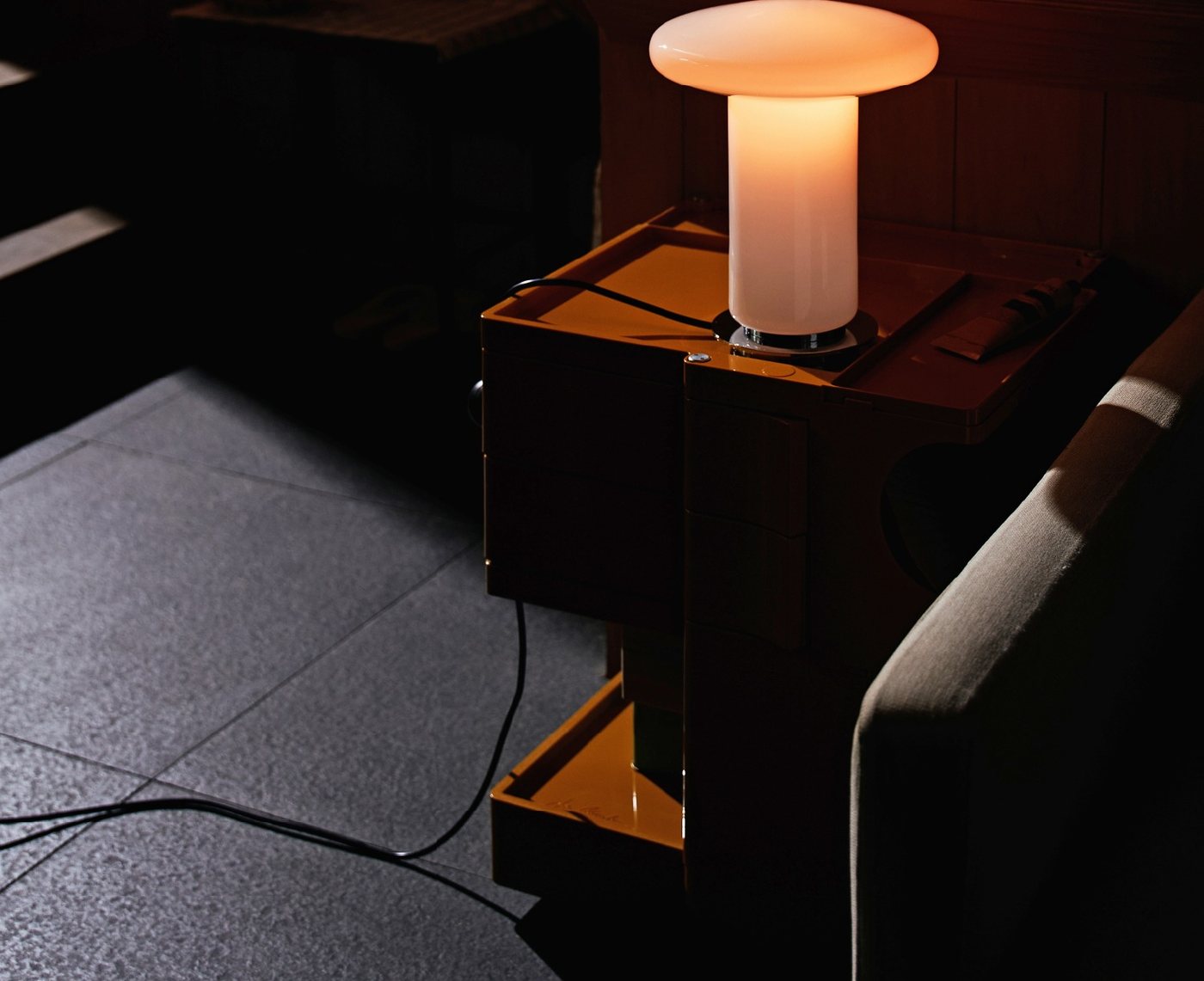 APOLLO22 Table